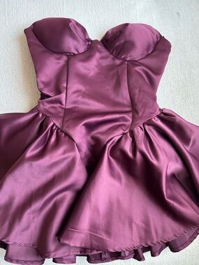 & Other Stories Strapless Satin Mini Dress in Plum